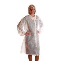 Халат р-р 50-52, 20 гр/м2, бел., нетк. мат-л СМС, 10 шт/упак 10 упак/кор КИТАЙ